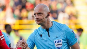 Meciul Universitatea Craiova – FSV Mainz, condus de croatul care a prejudiciat recent naţionala U21 a României. Cine arbitrează partida Steaua Roşie - FCSB
