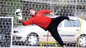 SF- uri de Liga 1: cel mai vechi jucător din lotul Stelei nu a apucat să debuteze!