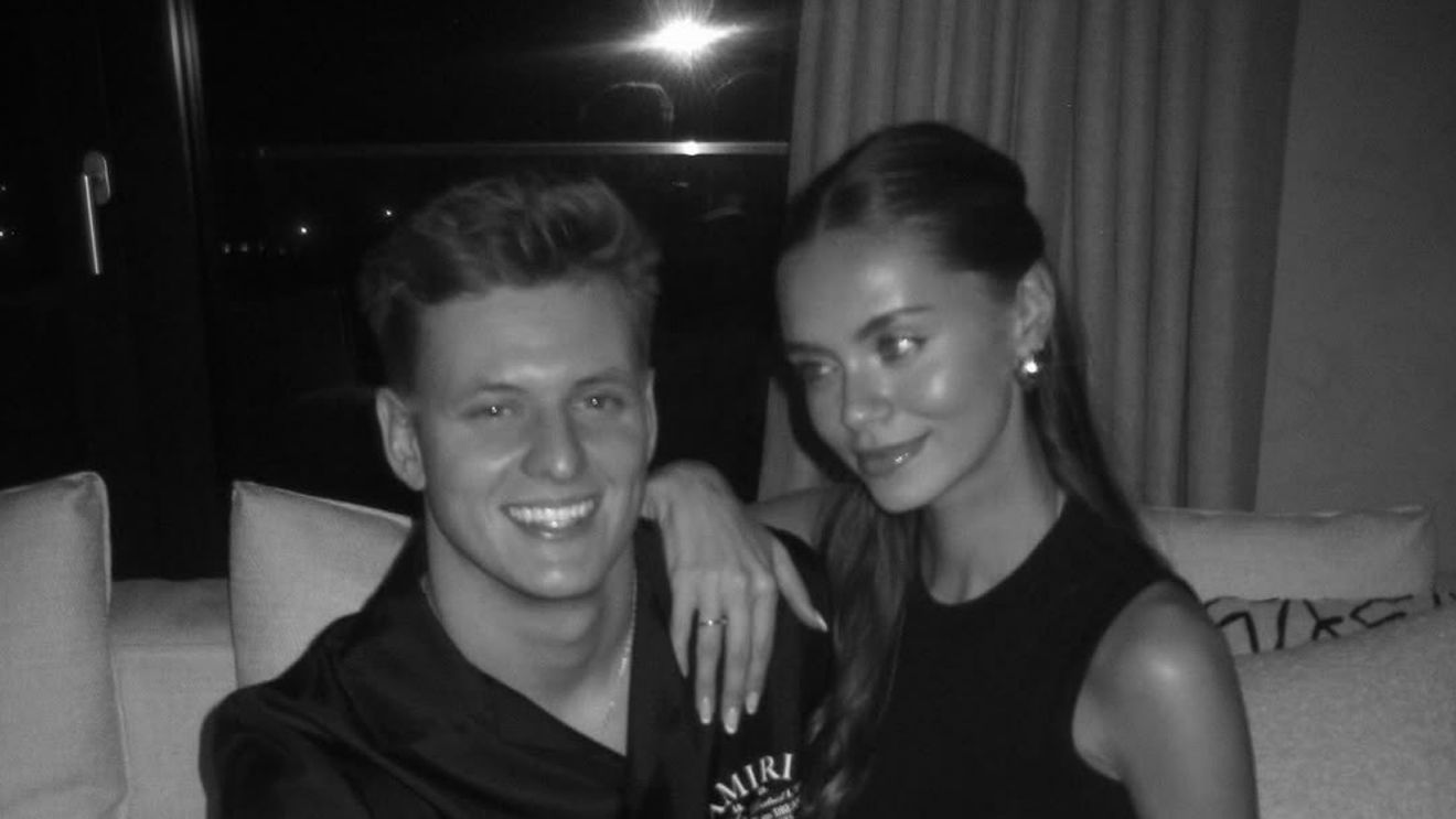 Blestemul relațiilor distruse din familia Schumacher ar fi ajuns și la fiul lui Michael! Reacția lui Mick Schumacher după ce a apărut zvonul că s-a despărțit de tânăra care are acces și la tatăl lui