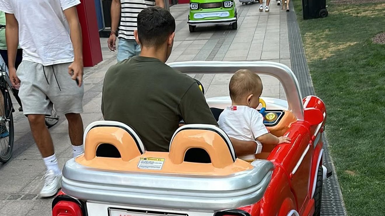 Dan Petrescu vrea să deturneze transferul lui Dinamo spre CFR Cluj. Nelu Varga refuză, însă, salariul cerut de fotbalist