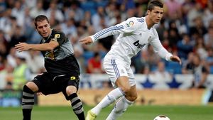 Mourinho, atac la gazonul Realului: "Santiago Bernabeu e un câmp de cartofi!"