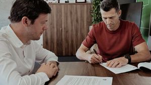 Război total în Giulești! Costel Gâlcă îi răspunde dur lui Victor Angelescu: „Le-am spus în ședințe, dar nu s-au luat măsuri!”