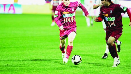 Trică este de părere că diferența la Steaua-CFR va fi făcută de către atacanți:** "Va fi un duel Weldon - Rusescu"