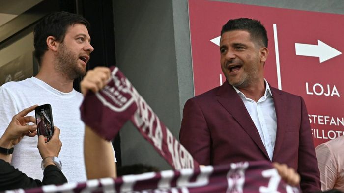 Ca pe vremuri, la război: cum a ajuns conducerea Rapidului la meciul cu FCSB | FOTO