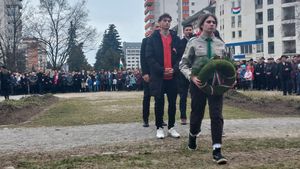 FK Miercurea Ciuc a sărbătorit, defilând de la stadion, Ziua Maghiarilor de Pretutindeni! Mesajul transmis de clubul harghitean