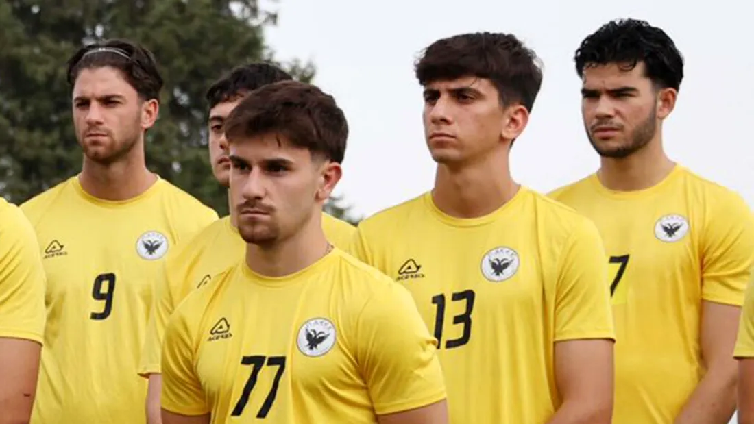 Eduard Lambrinoc n-a mai semnat cu CS Dinamo și a ajuns în Cipru, unde este coleg cu fiul lui Elias Charalambous, antrenorul de la FCSB