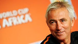 Cu ochii pe "Portocală": Van Marvijk a anunțat lotul pentru amicalul cu Anglia