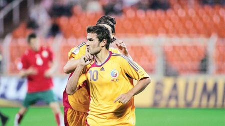 Mutu face pe "surdu"