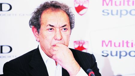 Borcea promite, Badea strâmbă din nas!** Ciobi a făcut lista de achiziții: Profilul viitorilor "câini"