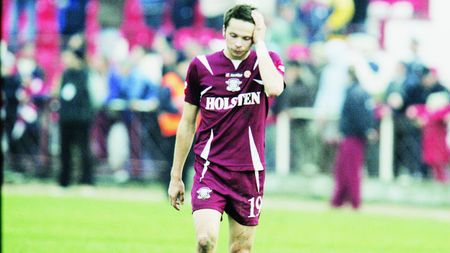 „Suspendat șase luni"