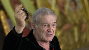 Gigi Becali a cumpărat un super-atacant. Rivalul de la Rapid l-a lăudat: „Tare pe picioare”. EXCLUSIV