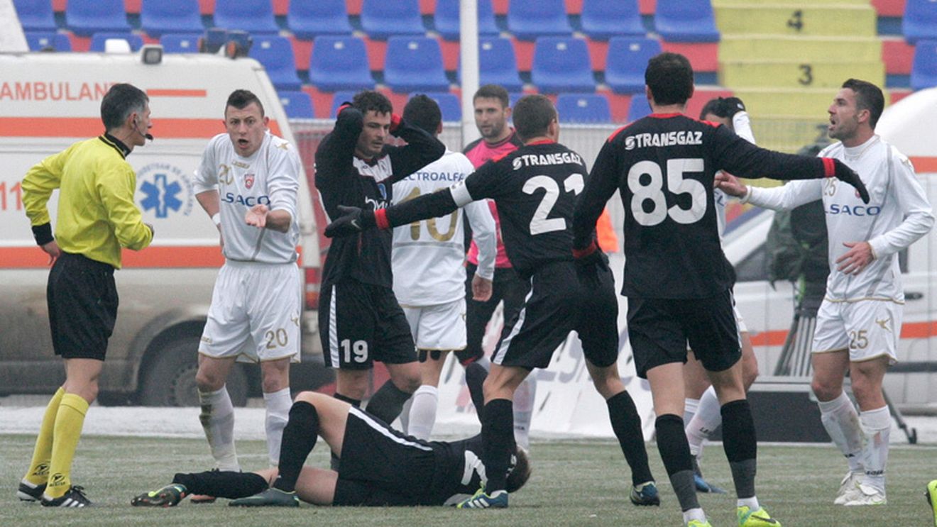Leontin Grozavu: "Din cauza absențelor, cu Steaua voi miza și pe juniori"