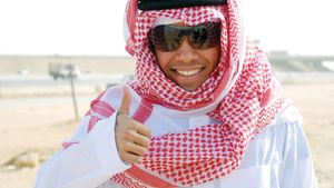 Elton se întoarce în România!