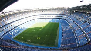 Cinci câini pentru "El Clasico"**