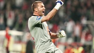 "Lobonț nu pleacă! Vrea să câștige titlul cu Dinamo!"