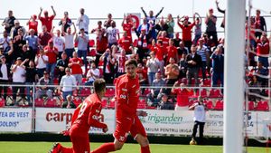 Alin Şeroni pleacă de la UTA şi semnează cu o echipă din Liga 1. ”Foştilor mei colegi le urez multă baftă, poate îmi vor ţine şi mie o medalie de campion la vară”