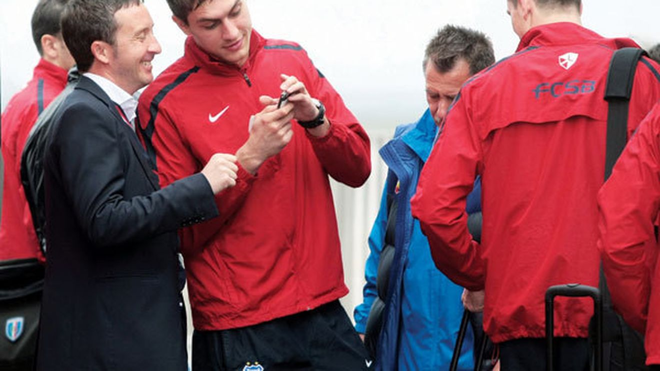 Haosul ascuns de ochii lui Becali!** Jucătorii își fac de cap cu acordul omului adus să fie mână de fier! Reghe riscă să aibă soarta lui Cîrțu, Lăcătuș sau Levi