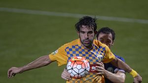 Schimbarea la față. Ieșit din pușcărie, patronul Dan Capră vrea să dea afară patru jucători la Petrolul: "Sunt cei mai buni"