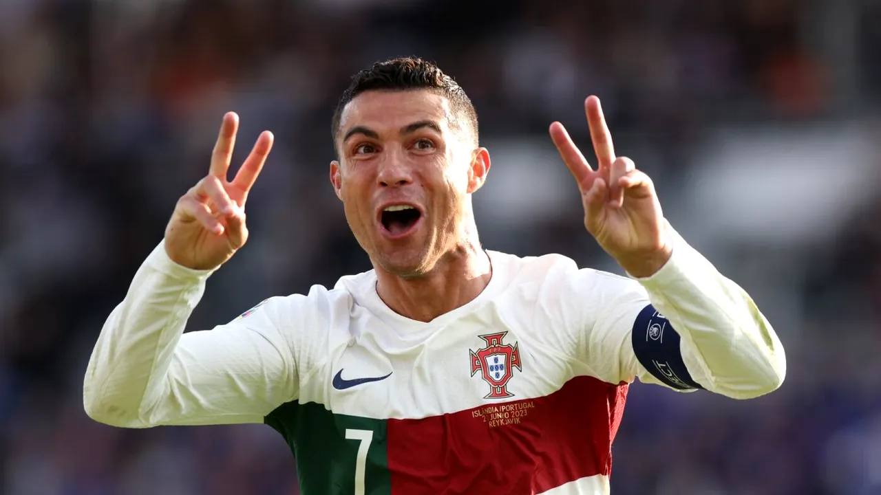 Seară magică pentru Cristiano Ronaldo: a intrat în Cartea Recordurilor, a marcat golul victoriei în minutul 89 al disputei Islanda - Portugalia, apoi a fost copleșit de emoții! „Este acel moment în care nu te aștepți”