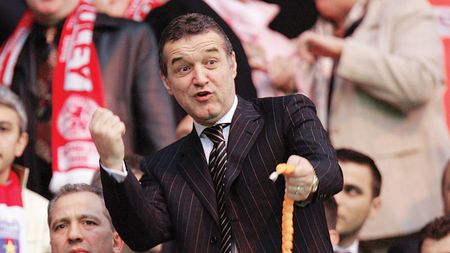 „Lider de Paști!"