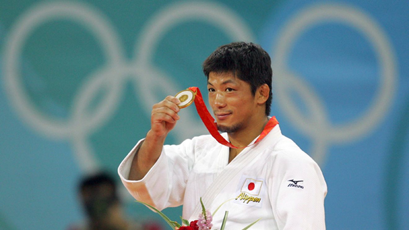 Japonezul Uchishiba,** fost dublu campion olimpic la judo a fost acuzat de hărțuire sexuală