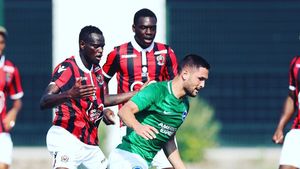 Florin Andone, gata de debutul la Brighton chiar contra campioanei City! Anunțul făcut de antrenorul Chris Hughton