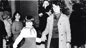 ATUNCI ȘI ACUM | De la "Am cravata mea, sunt pionier", la podiumurile importante ale lumii