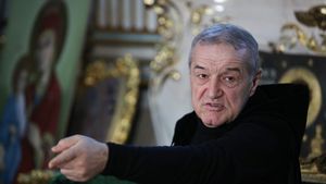Primul fotbalist pe care îl cumpără Gigi Becali pentru Liga Campionilor! L-a convins pe patronul roș-albaștrilor să achite clauza de reziliere de 850.000 de euro: „E o variantă mai bună decât Miculescu sau Cordea”