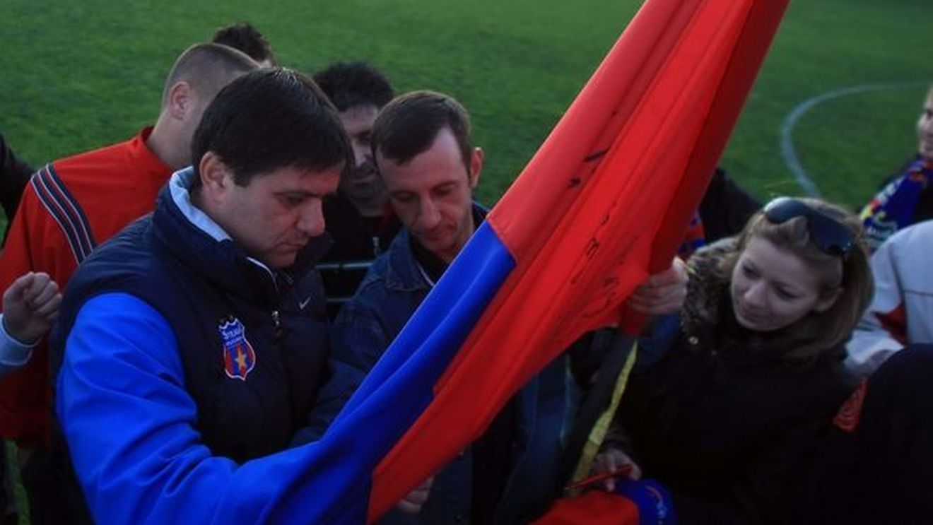 Lăcătuș face apel la fanii Stelei:** "Să revină alături de echipă!"