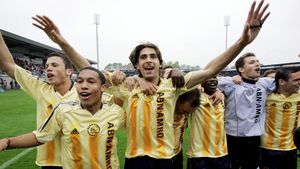 "Vine lângă mine și îmi dă o palmă peste cap!". Dezvăluiri senzaționale făcute de Bogdan Lobonț. Insider la Ajax, secretul cuplului Nesta-Maldini și prezentarea pe care nici Zlatan nu reușeau să și-o "construiască" singur 