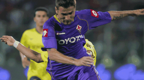 Mutu a semnat cu Fiorentina!