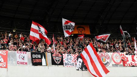 Dinamo, fără galerie la derby-ul cu Rapid din Giulești! „Câinii” protestează împotriva Jandarmeriei! Ce i-a deranjat | EXCLUSIV