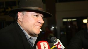 Mircea Sandu: "Dacă mă supăr, candidez și în 2014!"