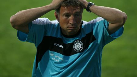 Petrescu: "Dacă mai jucăm așa, ne bate și Avicola Crevedia!"**