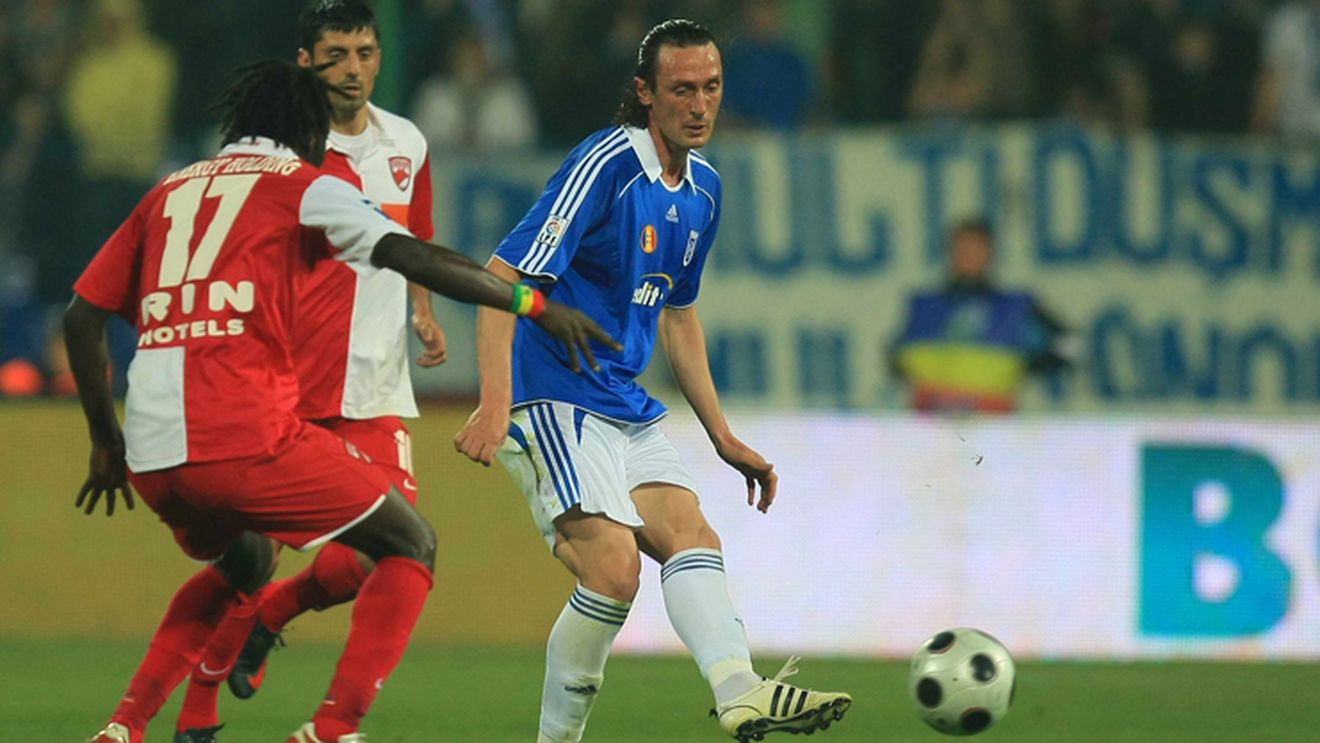 "Nu ne gândim la titlu"