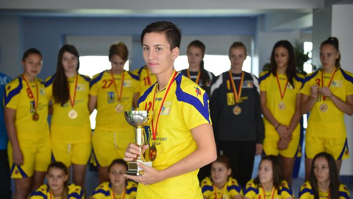 5 jucătoare sunt gata să debuteze la naționala de handbal feminin! Lotul preliminar de 28 de jucătoare al României pentru Euro 2016. Ryde, reconfirmat în funcție până la 31 decembrie 