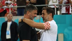 Provocarea „iubesc, dar nu pot să mint” merge până la capăt: are Dinamo „față” de campioană? Ce transfer visezi ca antrenor din Superliga de la rivale? Cupa României sau calificarea în play-off?