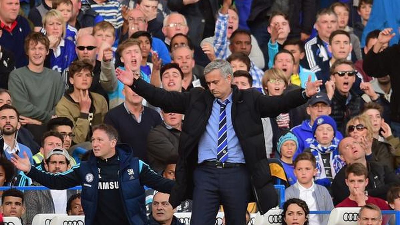 Mourinhesque! Chelsea câștigă cu 1-0 derby-ul cu Manchester United și e aproape campioană în Premier League. Londonezii au 102 clean sheet-uri în 193 de meciuri în prima ligă engleză cu Mourinho