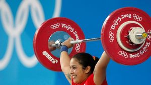 Incredibil! O halterofilă a născut în timpul unui antrenament!