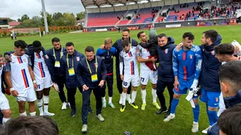Chindia a defilat cu FC Bacău și petrece pauza competițională pe loc de baraj. Ilie Poenaru: ”Să nu dăm nimănui nicio șansă, nici acasă, nici în deplasare”
