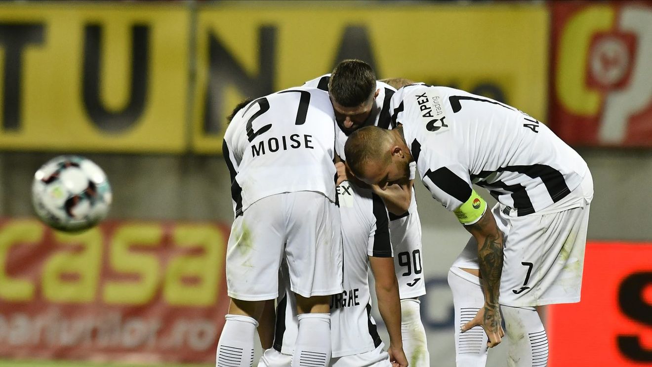 CS U Craiova, lovitură pentru Astra? Mihai Rotaru vrea să transfere mai mulți jucători ai echipei din Giurgiu! Ce fotbaliști sunt pe listă