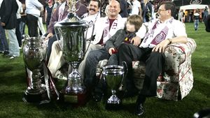 CFR, făcută din nou PRAF de un fost jucător!** "Paszkany venea în vestiar să ne spună că suntem niște c* * * * *, niște NIMICURI!"