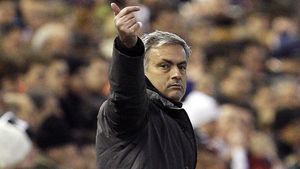 Chiar e "The Special One"! FOTO | Mourinho și-a pus contractul cu United pe internet: ce s-a întâmplat la scurt timp