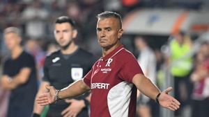 Neverosimil! Daniel Pancu nu poate să dea afară 4 fotbaliști de la Rapid: „Nu vor să plece!”