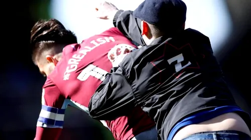 FOTO&VIDEO | Lovitura încasată de Galamaz în plină figură, la Petrolul – FCSB, s-a repetat în Anglia! Cel mai bun jucător al lui Aston Villa a fost atacat chiar pe teren