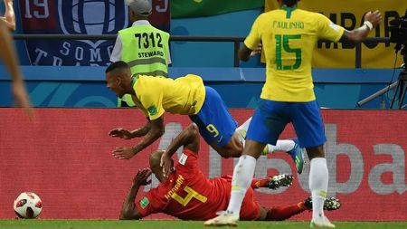 Brazilia, dezavantajată la contactul dintre Kompany și Jesus? "E penalty clar! De ce mai ai VAR dacă nu îl lași pe arbitru să vadă imaginile?"

