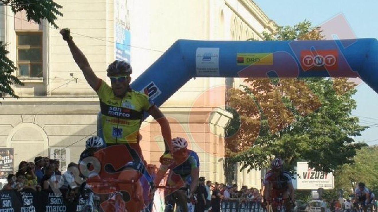 FOTO Alex Buttazzoni a câștigat etapa a patra din Turul Ciclist al României