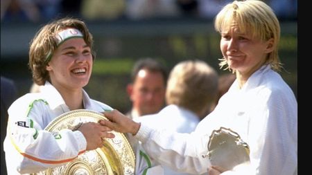 IMAGINEA ZILEI | "Rivale feroce și complici în fărădelegi. Nu voi uita niciodată prin câte am trecut". Reacții emoționante după dispariția Janei Novotna