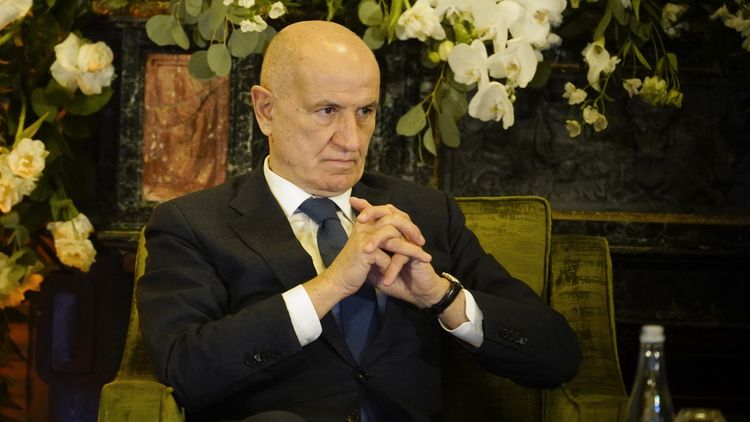 Restaurantul în care George Copos a investit 12.000.000 de euro a stârnit revolta activiștilor de mediu! Protest fără precedent