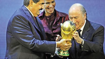 Afacerea Qatar 2022!** "France Football" dezvăluie o întâlnire secretă de la Palatul ElysÃ©e